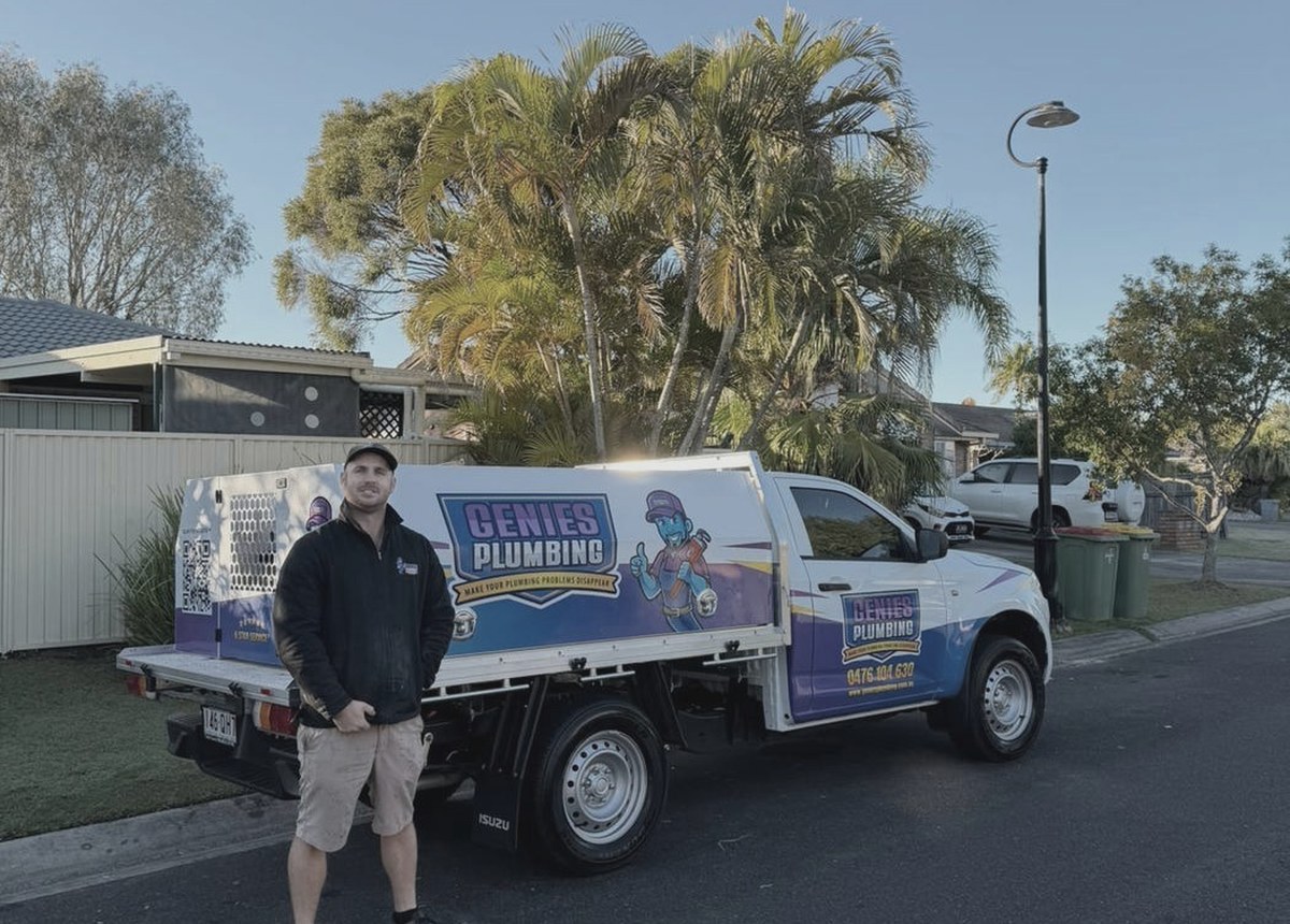 Genies Plumbing van with a licensed plumber